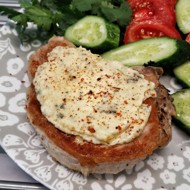 Свиная корейка в соусе дорблю