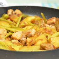 Свинина, тушеная с овощами