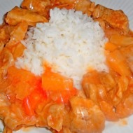 Свинина в кисло-сладком соусе с ананасами