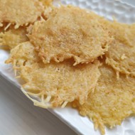 Сырные чипсы