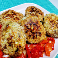 Сырные котлеты со шпинатом и сливочным маслом