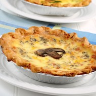 Тарт с грибами, пореем и голубым сыром