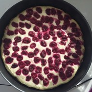 Тарт с творогом и вишней