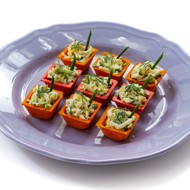 Тарталетки с кальмарами и сулугуни