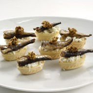 Тарталетки со шпротами