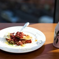 Тартар из филе молодого бычка с овощами и дижонской горчицей