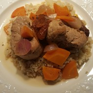 Телятина, тушенная с помидорами и белым вином