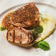 Телячий язык с пюре из сельдерея