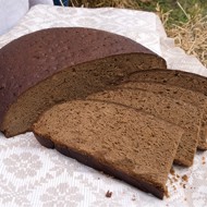 Темный ржано-пшеничный хлеб