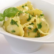 Тыквенные равиоли с рикоттой и шалфейным маслом