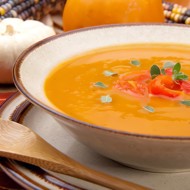 Тыквенный суп с яблоками и специями