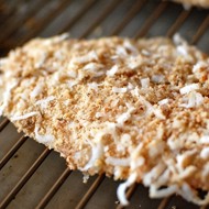 Тилапия в миндальной панировке