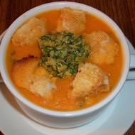 Томатный суп с оливадой