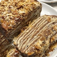 Торт «Наполеон» с шоколадным заварным кремом