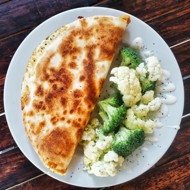 Тортильяс на завтрак с беконом