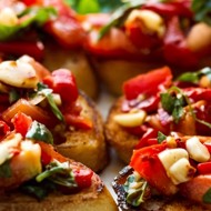 Торжественно-красная брускетта