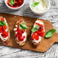 Тост с сыром и овощами