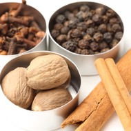 Традиционная французская смесь четырех специй