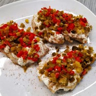 Треска с овощным топингом