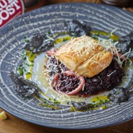 Треска с ризотто из риса венере