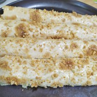 Рулетики из лаваша с творогом и орешками