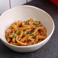 Ттокпокки с кальмаром