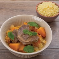 Тушеная баранина с курагой, тыквой и кускусом