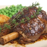 Тушеная баранина в пиве