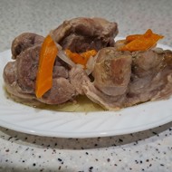 Тушеная свинина