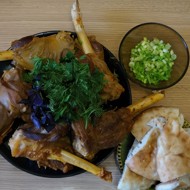 Тушеные бараньи голяшки