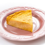 Творожная запеканка с тыквой и кардамоном