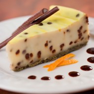 Творожный пирог с темным шоколадом