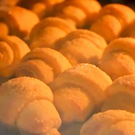 Творожные рогалики с сахаром