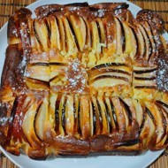 Творожный пирог с яблоками