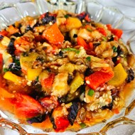 Тёплый салат из печёных овощей