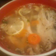 Уха из форели с чесноком