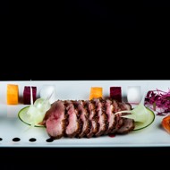 Утиная грудка с картофельной «грушей»