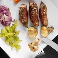 Утиная грудка с томлеными овощами и шампиньонами