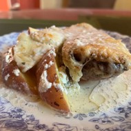 Утиные грудки тушеные с картофелем в сливочном соусе