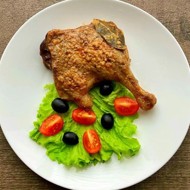 Утиные окорочка в лавровом соусе