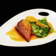 Утка в медово-перечном соусе