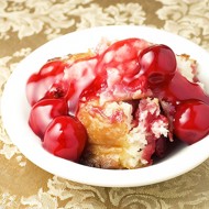 Вишневый коблер с корицей и портвейном