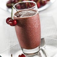 Вишневый молочный коктейль с какао