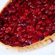 Вишневый пирог с орехами