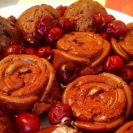 Воздушные шоколадные маффины с вишней