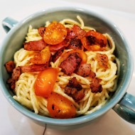 Яичная лапша с беконом