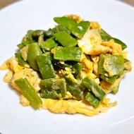 Яичница с фасолью