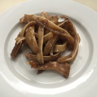 Закуска из свиных ушей в мультиварке