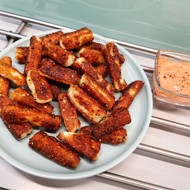 Закуска из сыра халуми