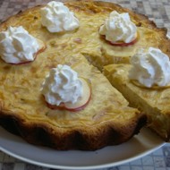 Заливной яблочный пирог